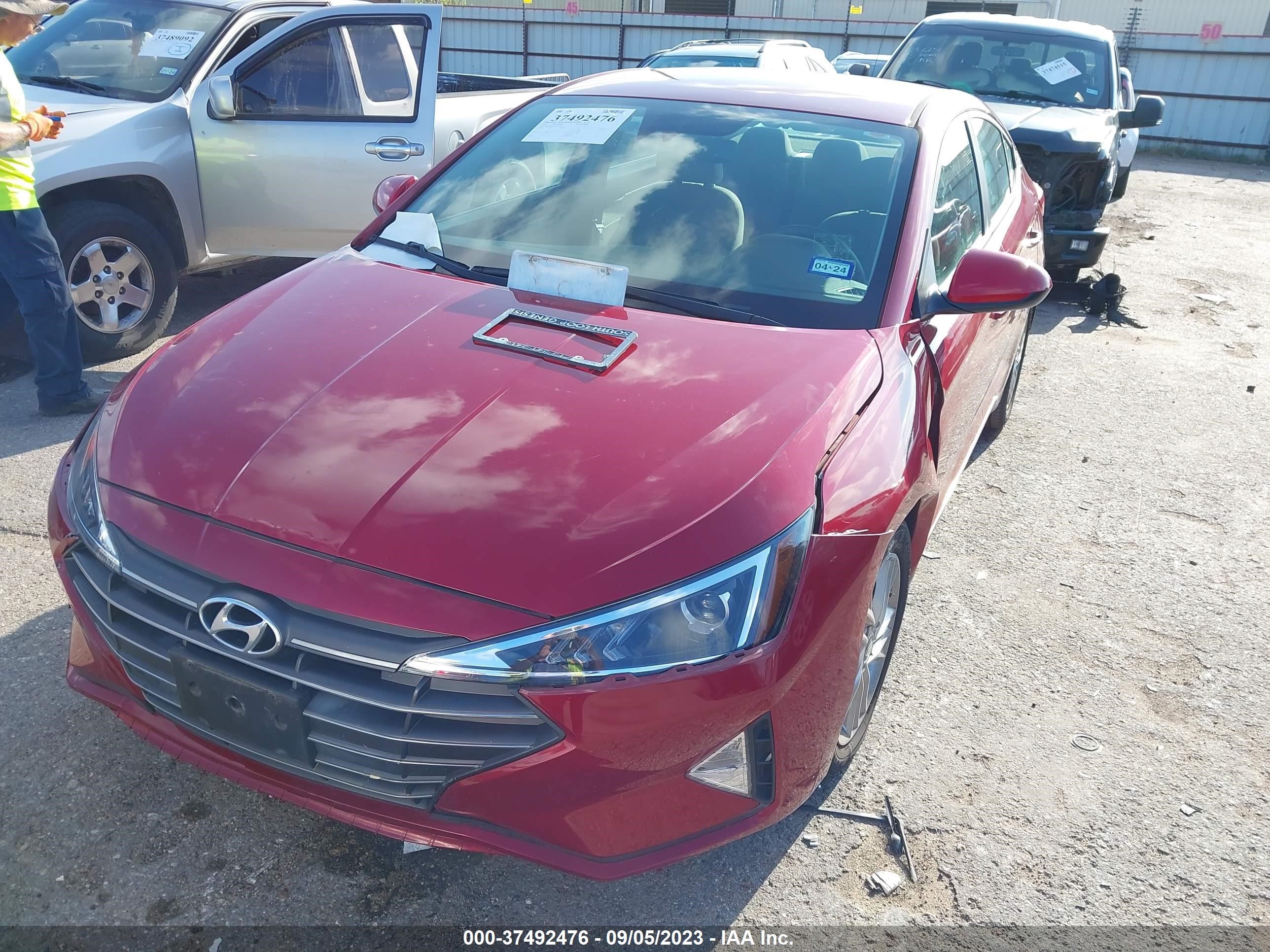 Photo 1 VIN: KMHD84LF3KU737184 - HYUNDAI ELANTRA 