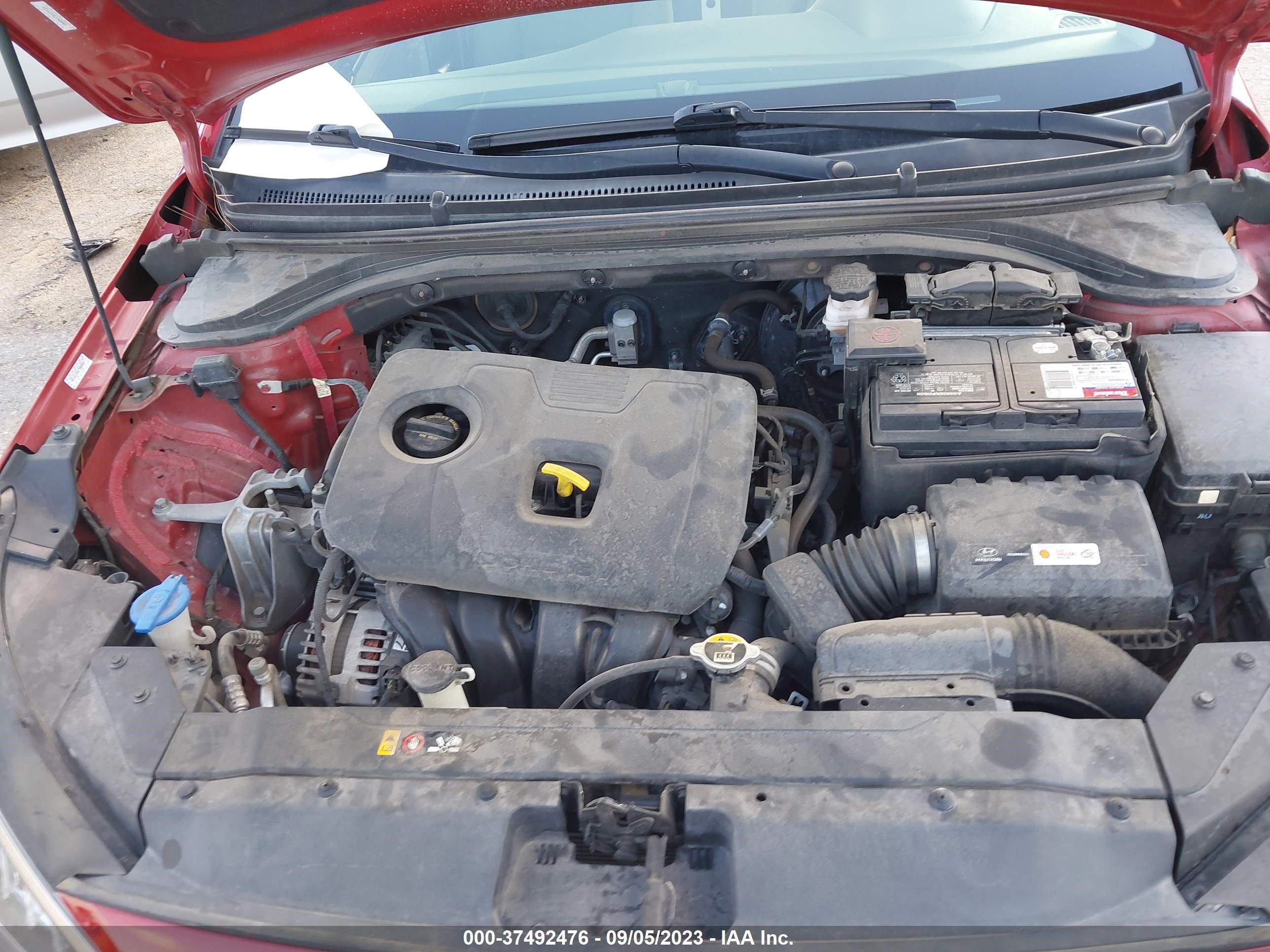 Photo 9 VIN: KMHD84LF3KU737184 - HYUNDAI ELANTRA 