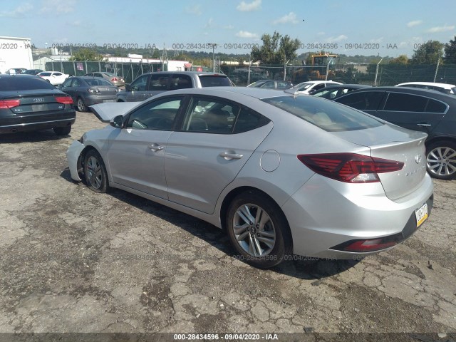 Photo 2 VIN: KMHD84LF3KU741963 - HYUNDAI ELANTRA 