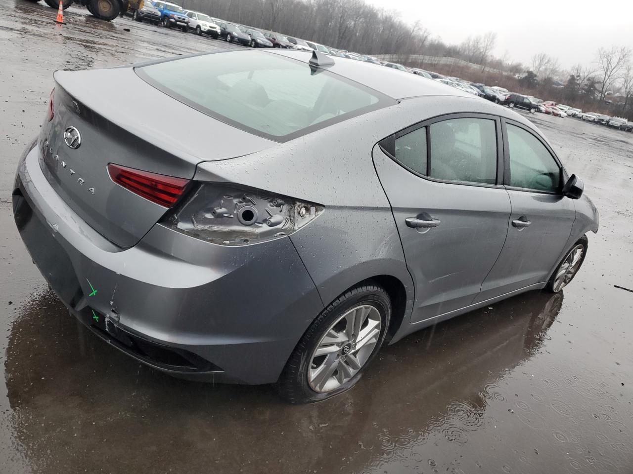 Photo 2 VIN: KMHD84LF3KU770623 - HYUNDAI ELANTRA 