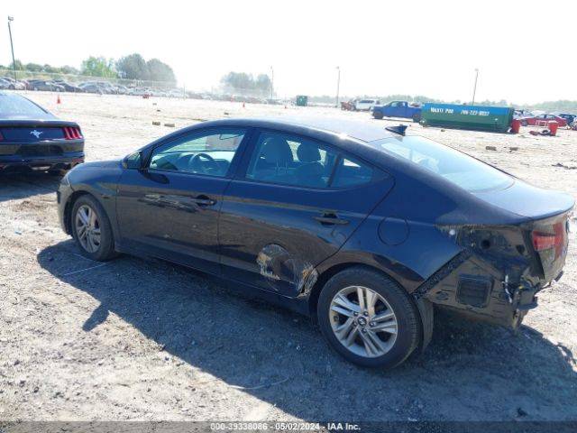 Photo 2 VIN: KMHD84LF3KU798938 - HYUNDAI ELANTRA 