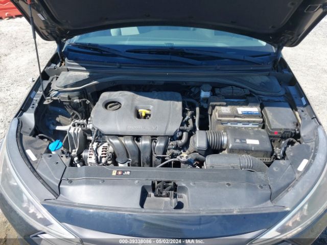 Photo 9 VIN: KMHD84LF3KU798938 - HYUNDAI ELANTRA 