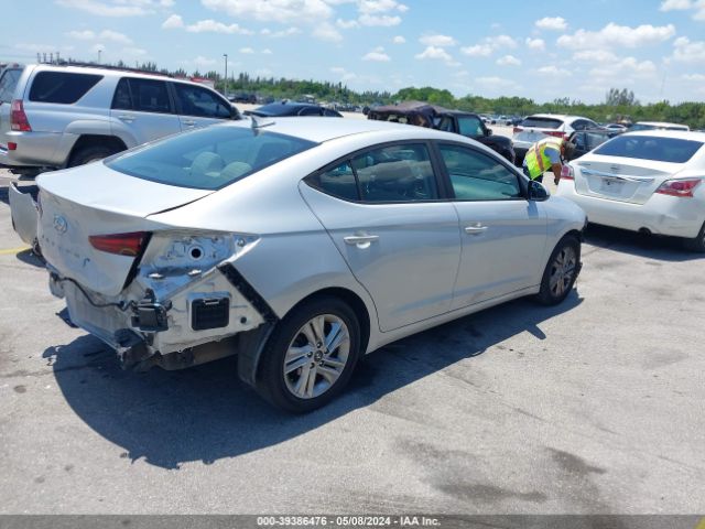 Photo 3 VIN: KMHD84LF3KU843666 - HYUNDAI ELANTRA 