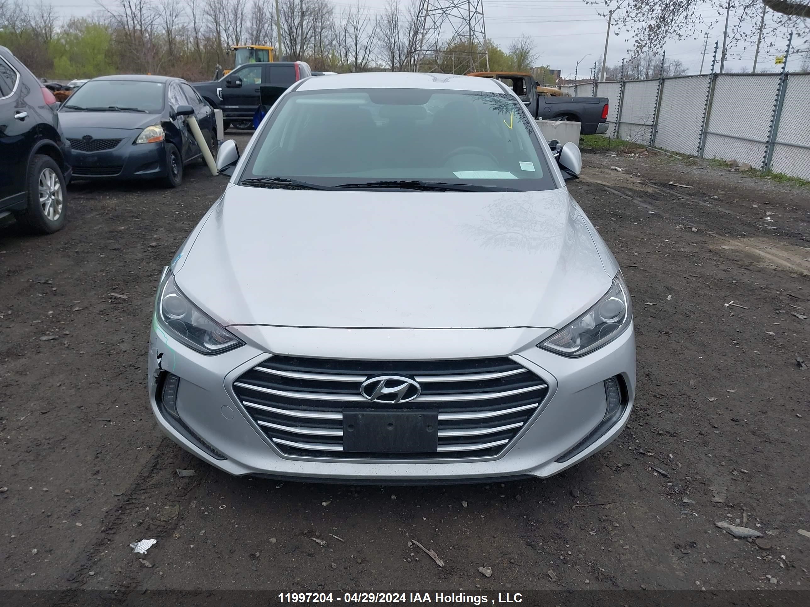 Photo 11 VIN: KMHD84LF4HU133149 - HYUNDAI ELANTRA 