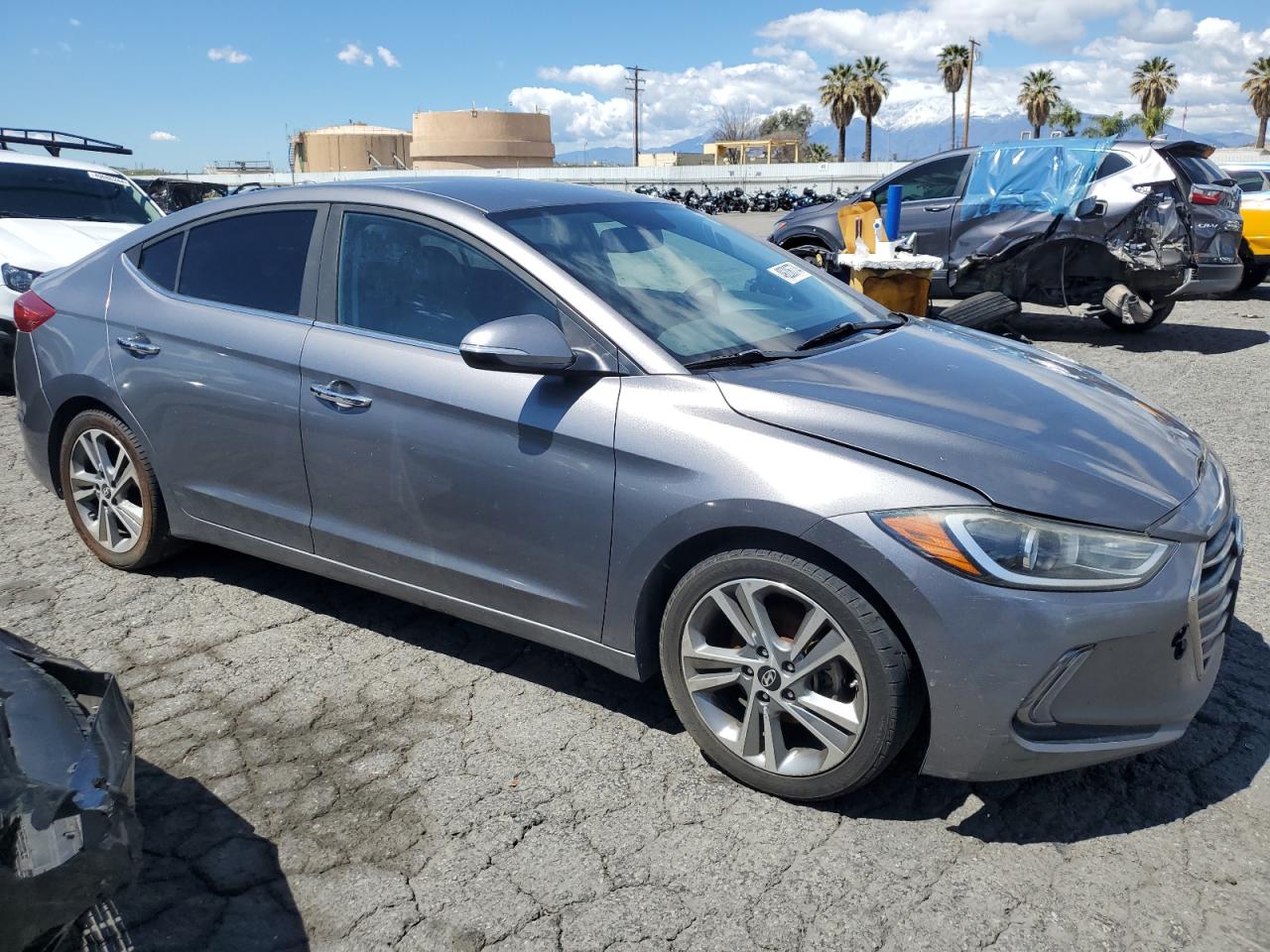 Photo 3 VIN: KMHD84LF4HU185963 - HYUNDAI ELANTRA 