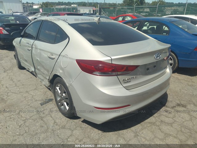 Photo 2 VIN: KMHD84LF4HU195943 - HYUNDAI ELANTRA 