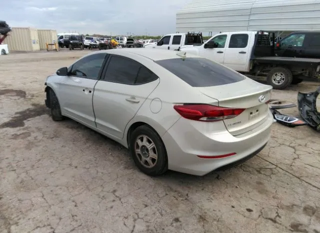 Photo 2 VIN: KMHD84LF4HU226074 - HYUNDAI ELANTRA 