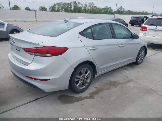 Photo 3 VIN: KMHD84LF4HU245952 - HYUNDAI ELANTRA 