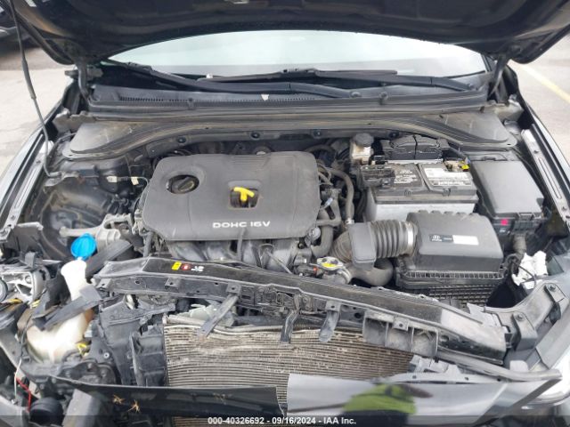 Photo 9 VIN: KMHD84LF4HU272567 - HYUNDAI ELANTRA 