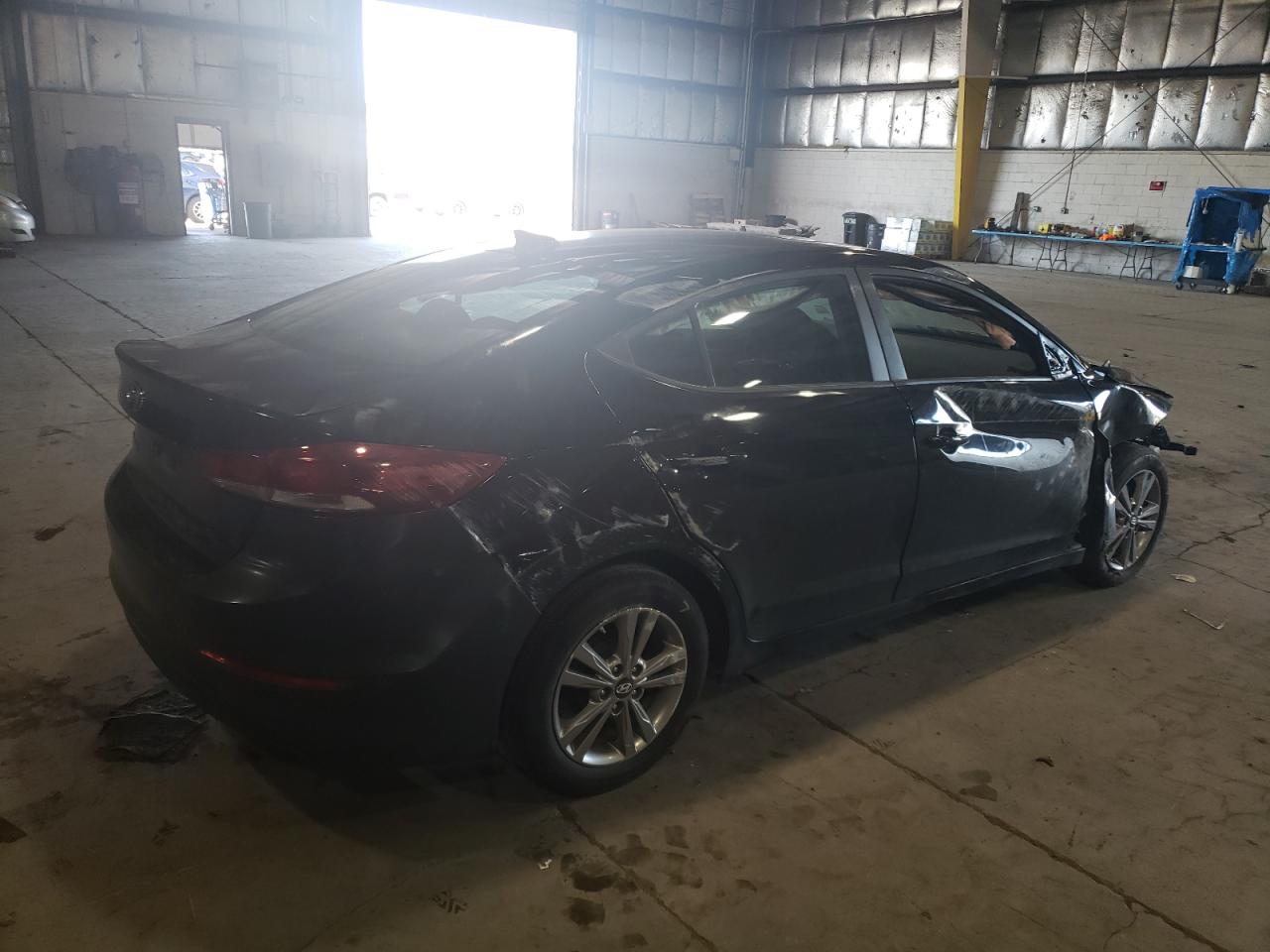 Photo 2 VIN: KMHD84LF4HU273668 - HYUNDAI ELANTRA 