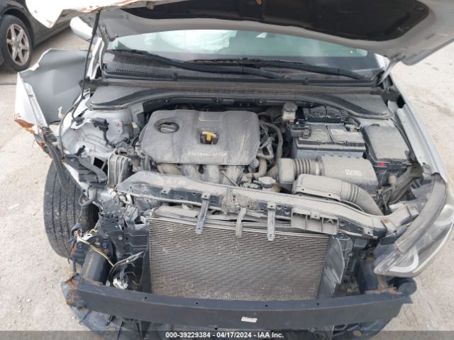 Photo 9 VIN: KMHD84LF4HU427067 - HYUNDAI ELANTRA 