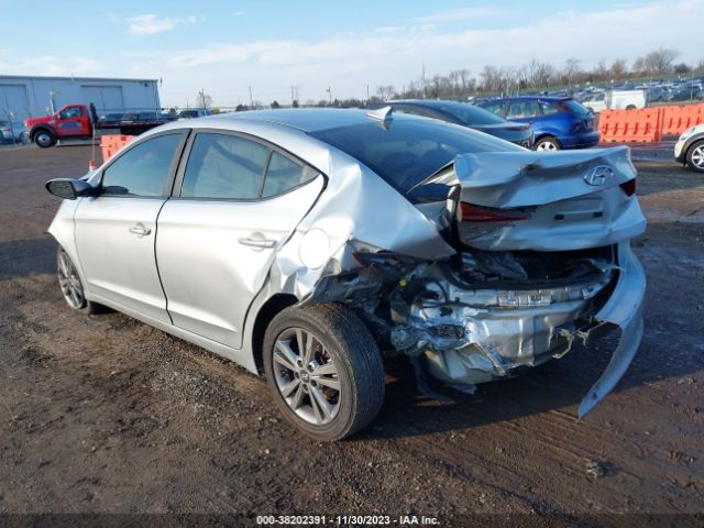 Photo 2 VIN: KMHD84LF4JU449379 - HYUNDAI ELANTRA 