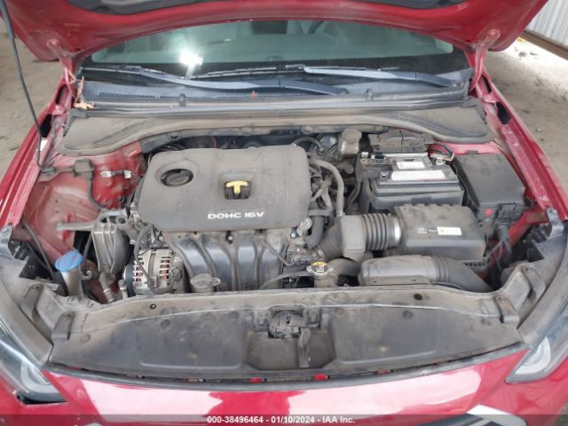 Photo 9 VIN: KMHD84LF4JU470121 - HYUNDAI ELANTRA 