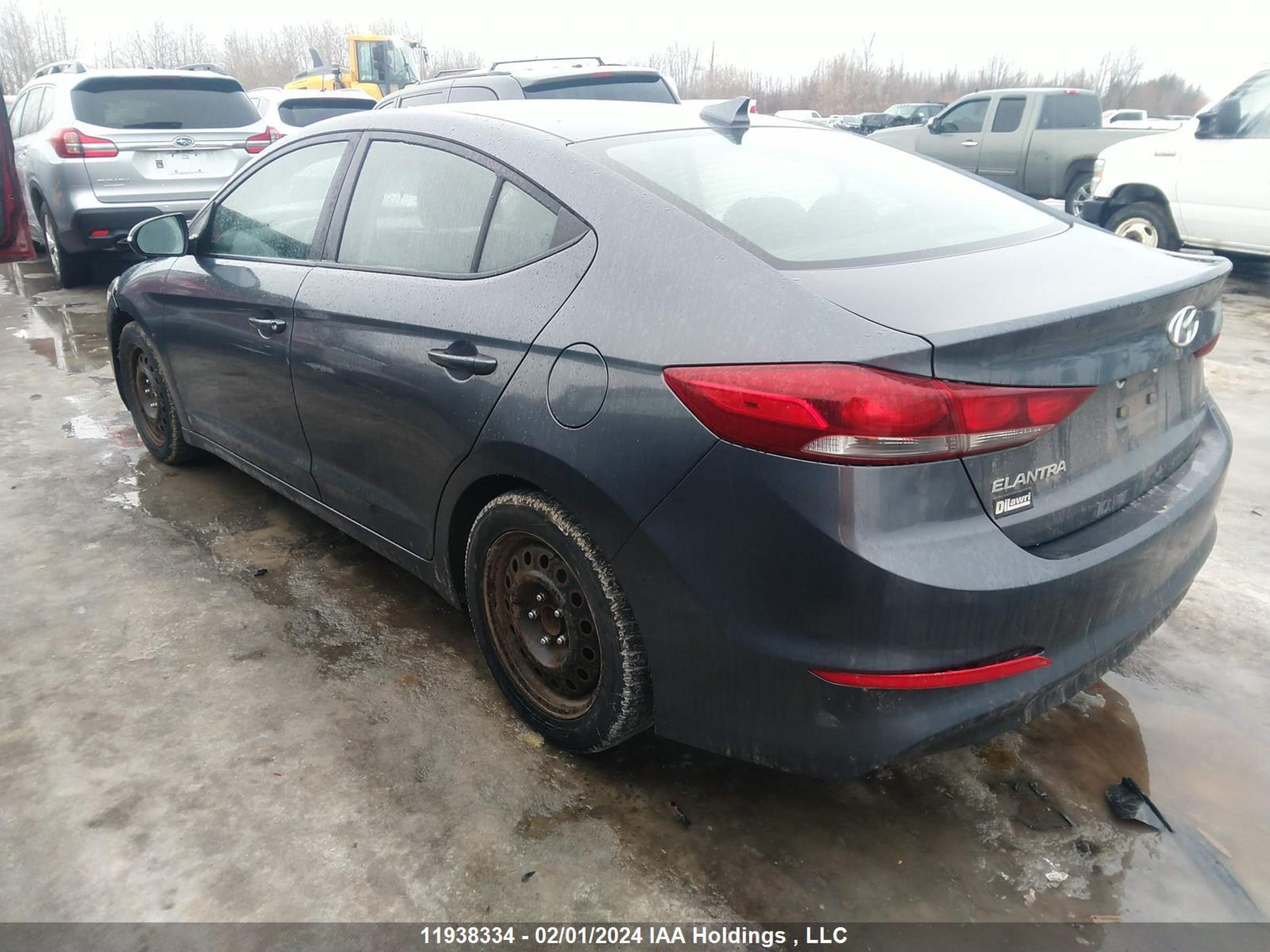 Photo 2 VIN: KMHD84LF4JU481135 - HYUNDAI ELANTRA 