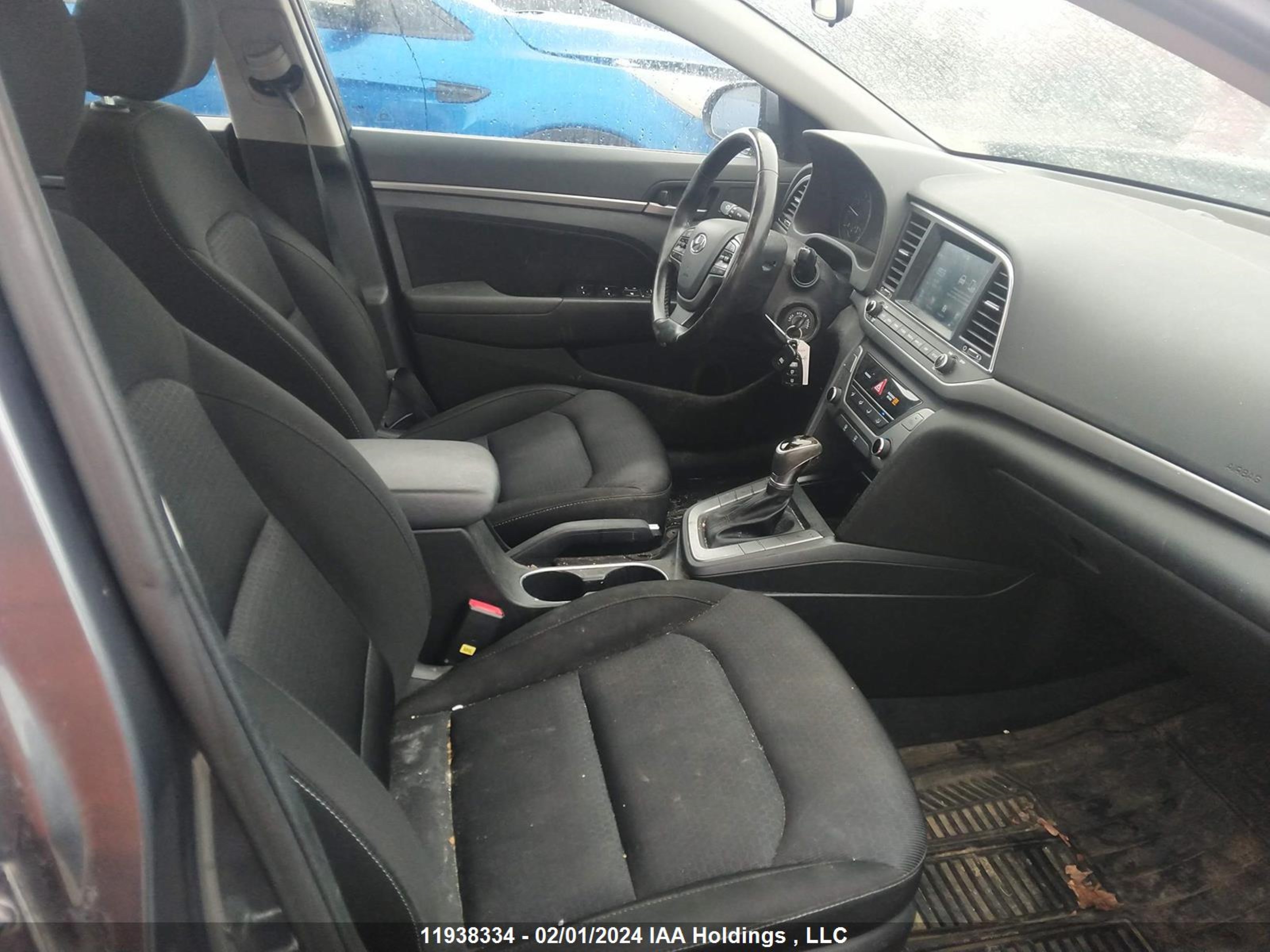 Photo 4 VIN: KMHD84LF4JU481135 - HYUNDAI ELANTRA 