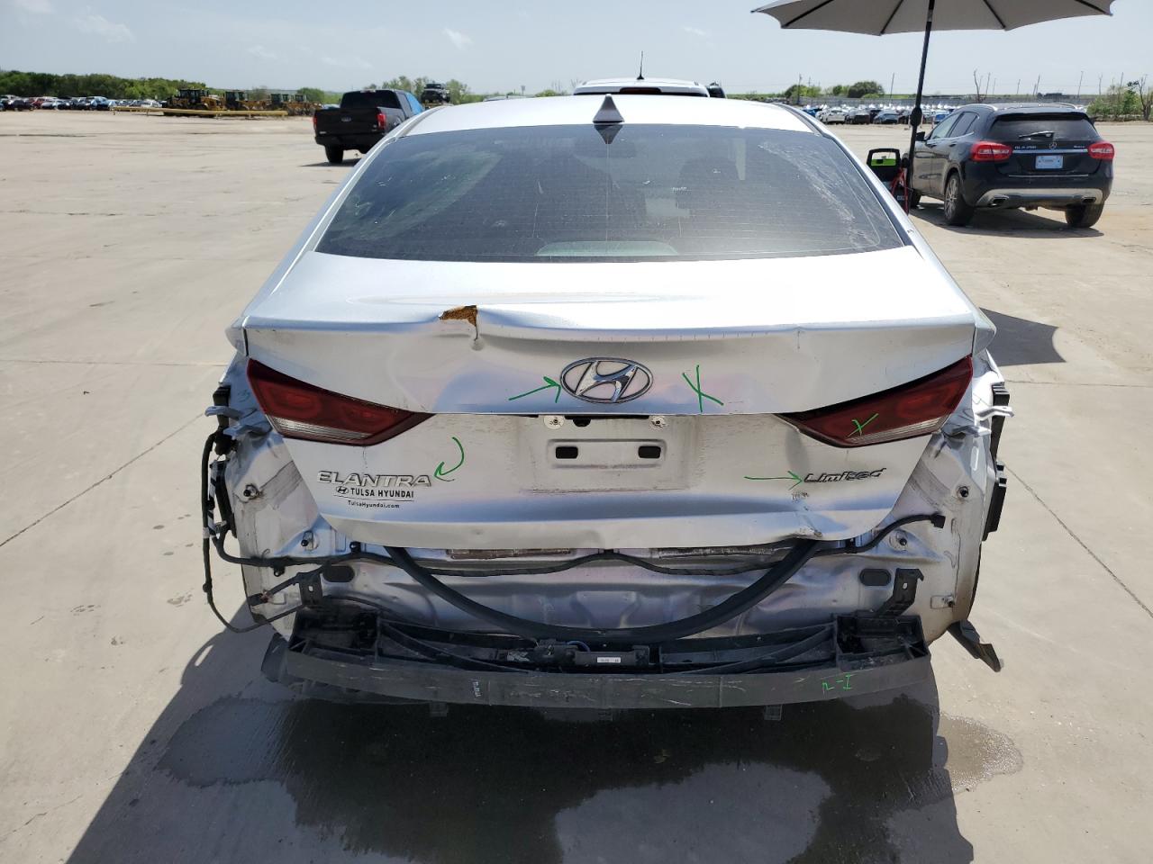 Photo 5 VIN: KMHD84LF4JU499859 - HYUNDAI ELANTRA 