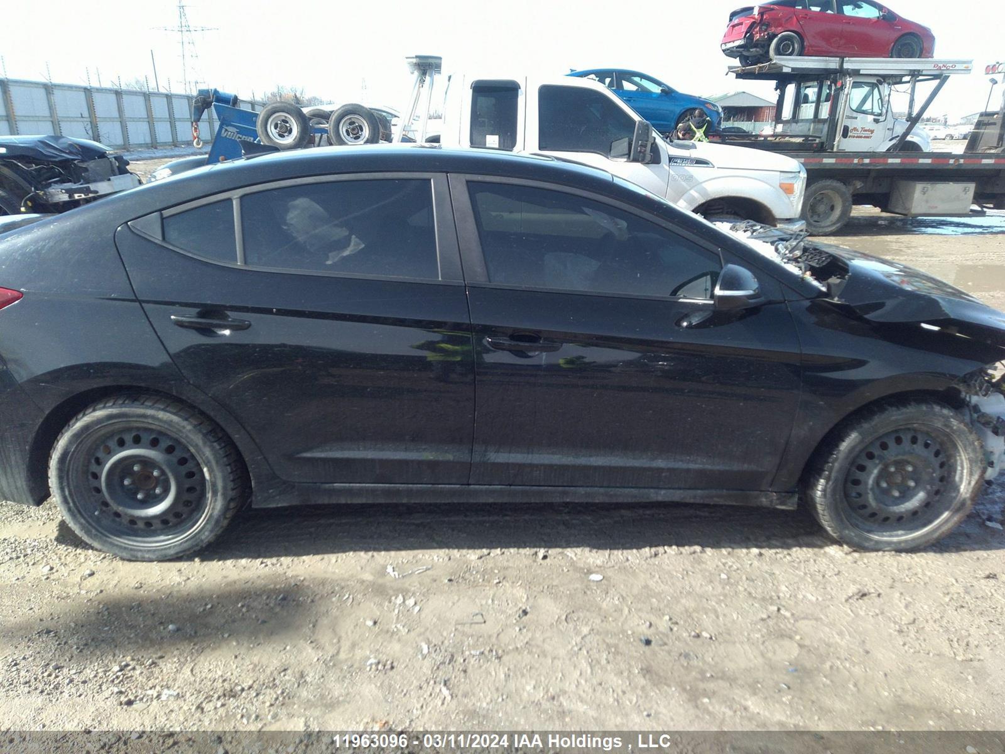 Photo 12 VIN: KMHD84LF4JU654555 - HYUNDAI ELANTRA 