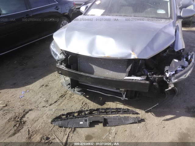 Photo 5 VIN: KMHD84LF4JU687782 - HYUNDAI ELANTRA 