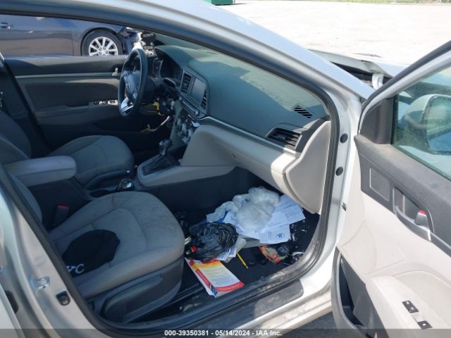 Photo 4 VIN: KMHD84LF4KU743771 - HYUNDAI ELANTRA 