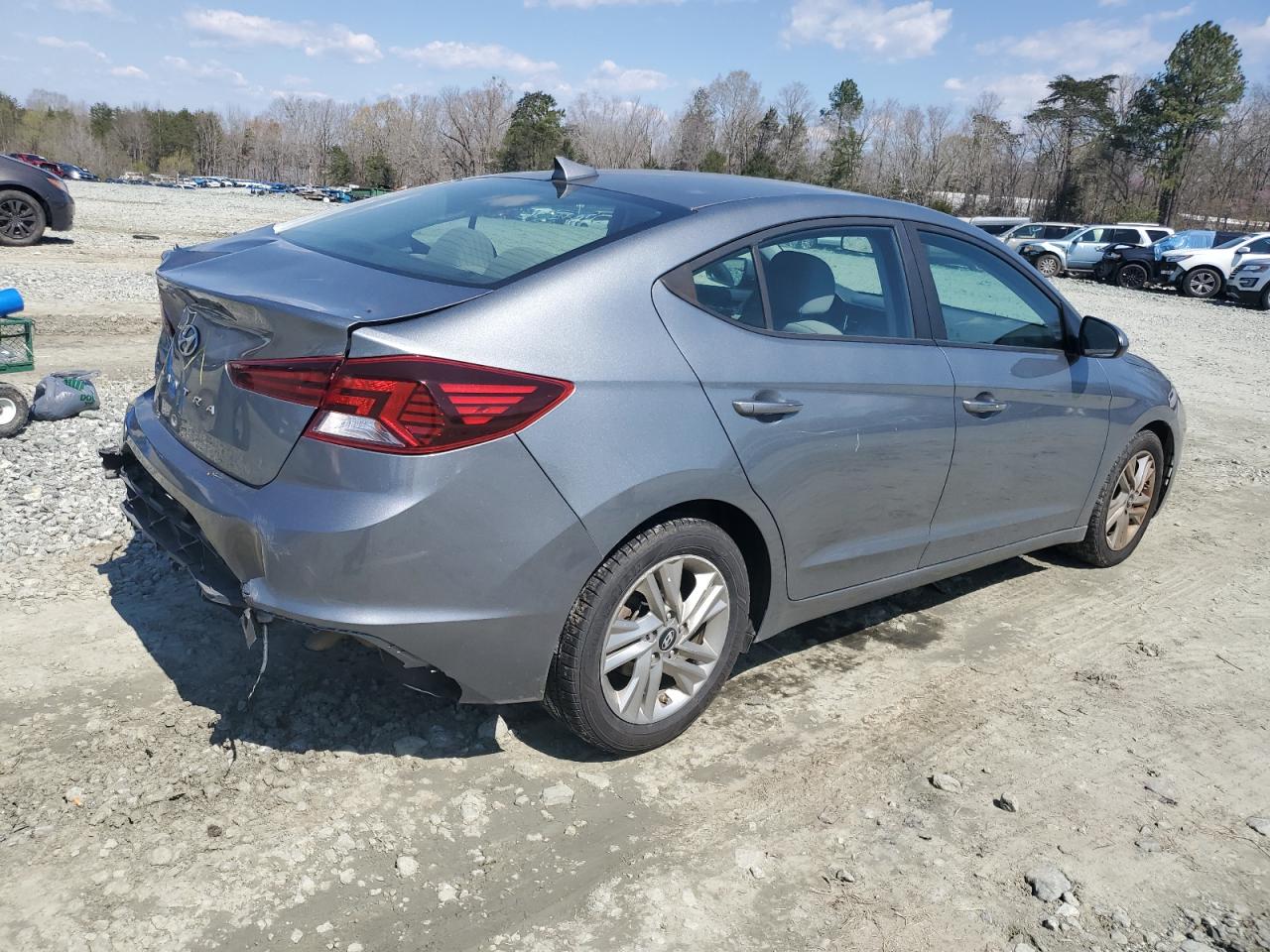 Photo 2 VIN: KMHD84LF4KU749053 - HYUNDAI ELANTRA 