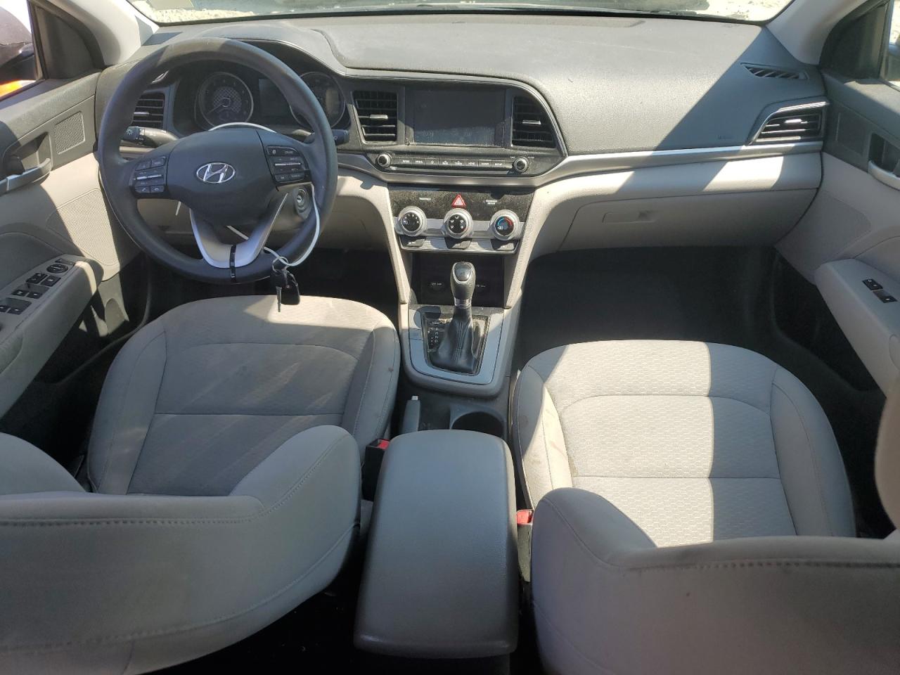 Photo 7 VIN: KMHD84LF4KU749053 - HYUNDAI ELANTRA 