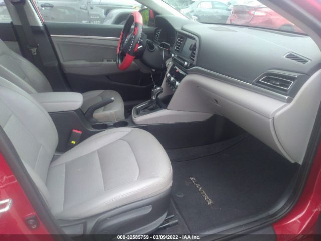 Photo 4 VIN: KMHD84LF4KU841117 - HYUNDAI ELANTRA 