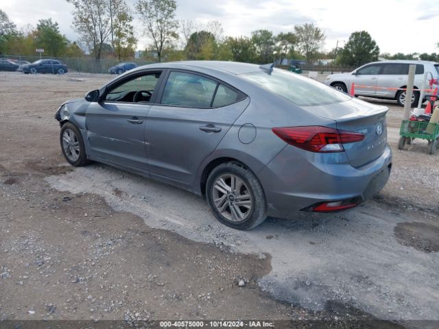 Photo 2 VIN: KMHD84LF4KU867703 - HYUNDAI ELANTRA 