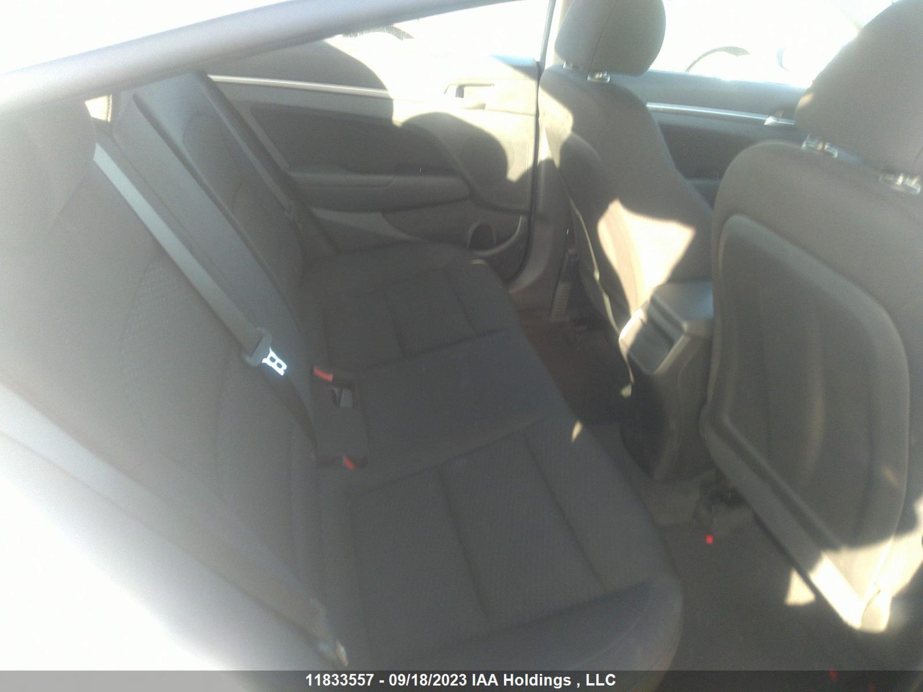 Photo 7 VIN: KMHD84LF4LU108020 - HYUNDAI ELANTRA 