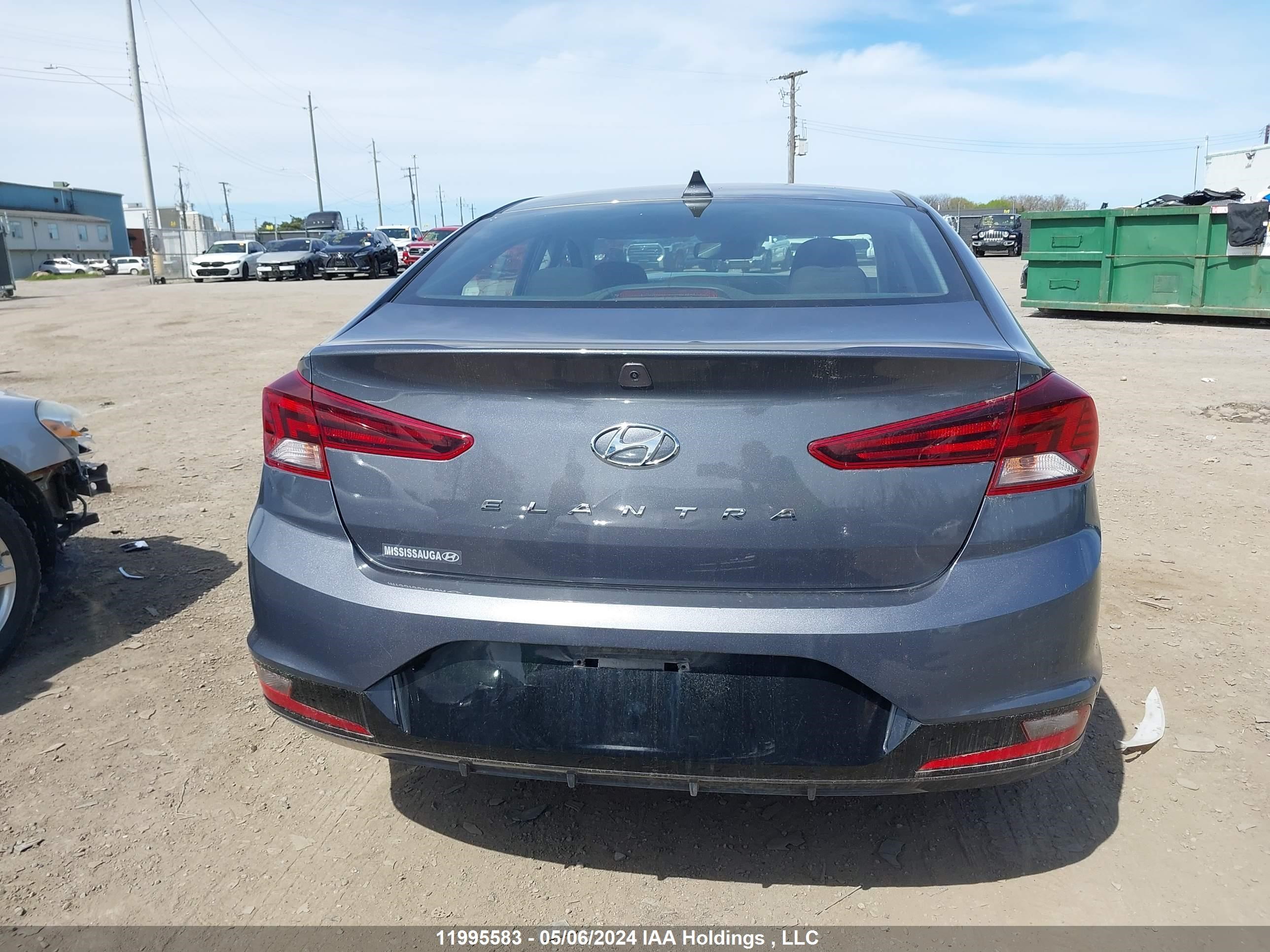 Photo 16 VIN: KMHD84LF4LU895230 - HYUNDAI ELANTRA 