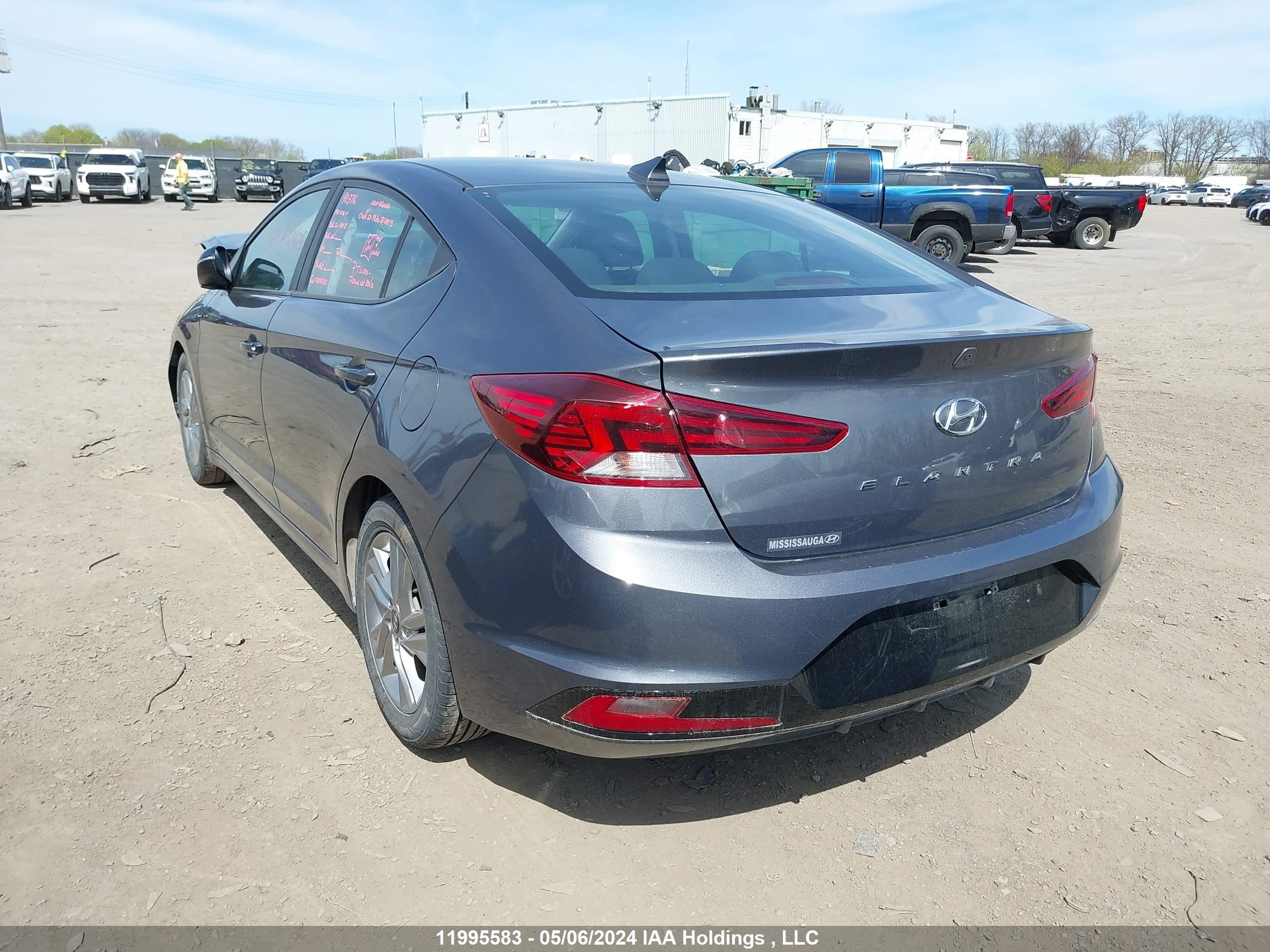 Photo 2 VIN: KMHD84LF4LU895230 - HYUNDAI ELANTRA 