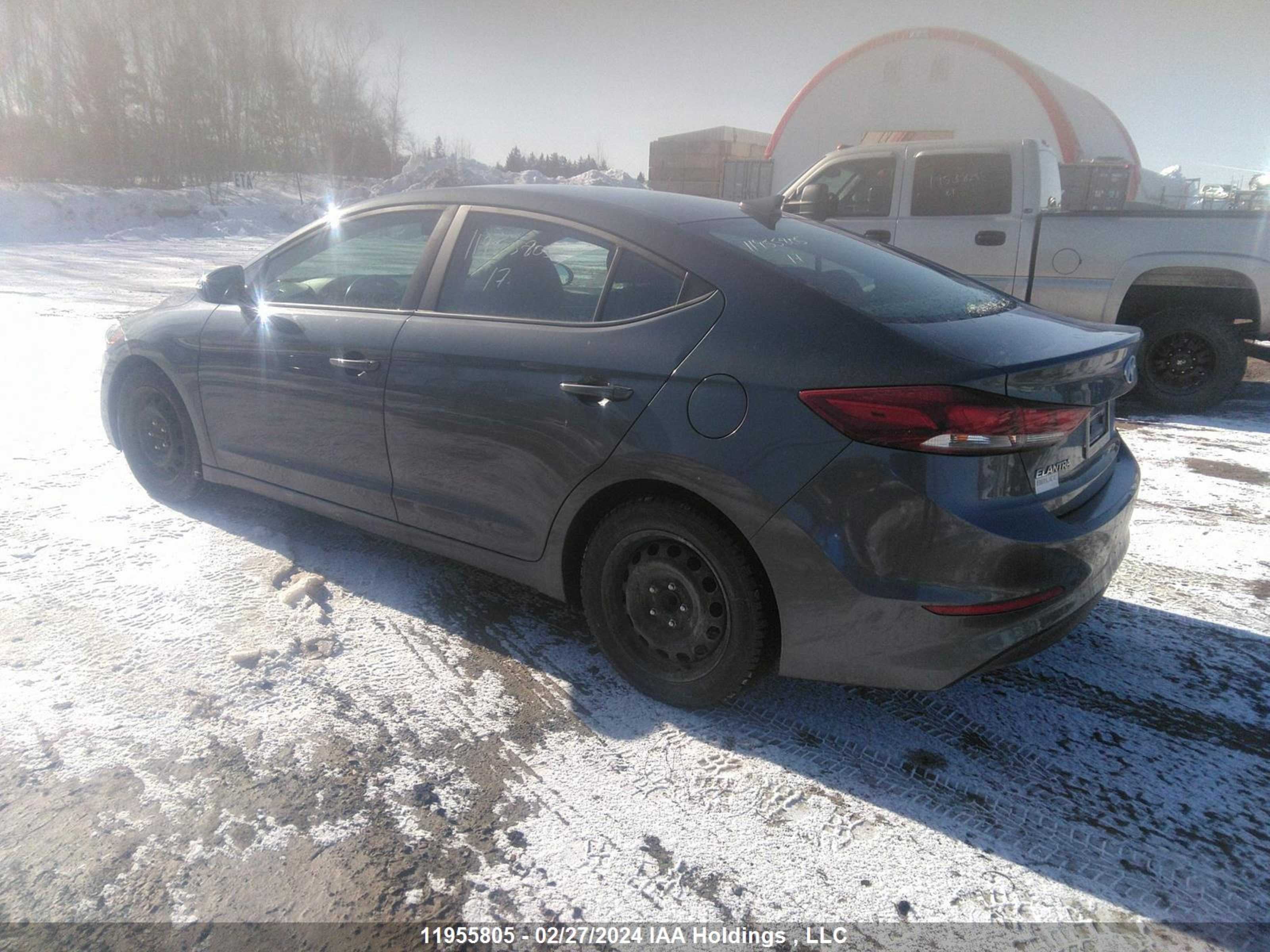 Photo 2 VIN: KMHD84LF5HU094538 - HYUNDAI ELANTRA 