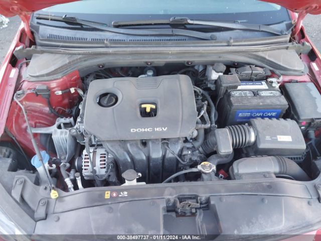 Photo 9 VIN: KMHD84LF5HU104145 - HYUNDAI ELANTRA 