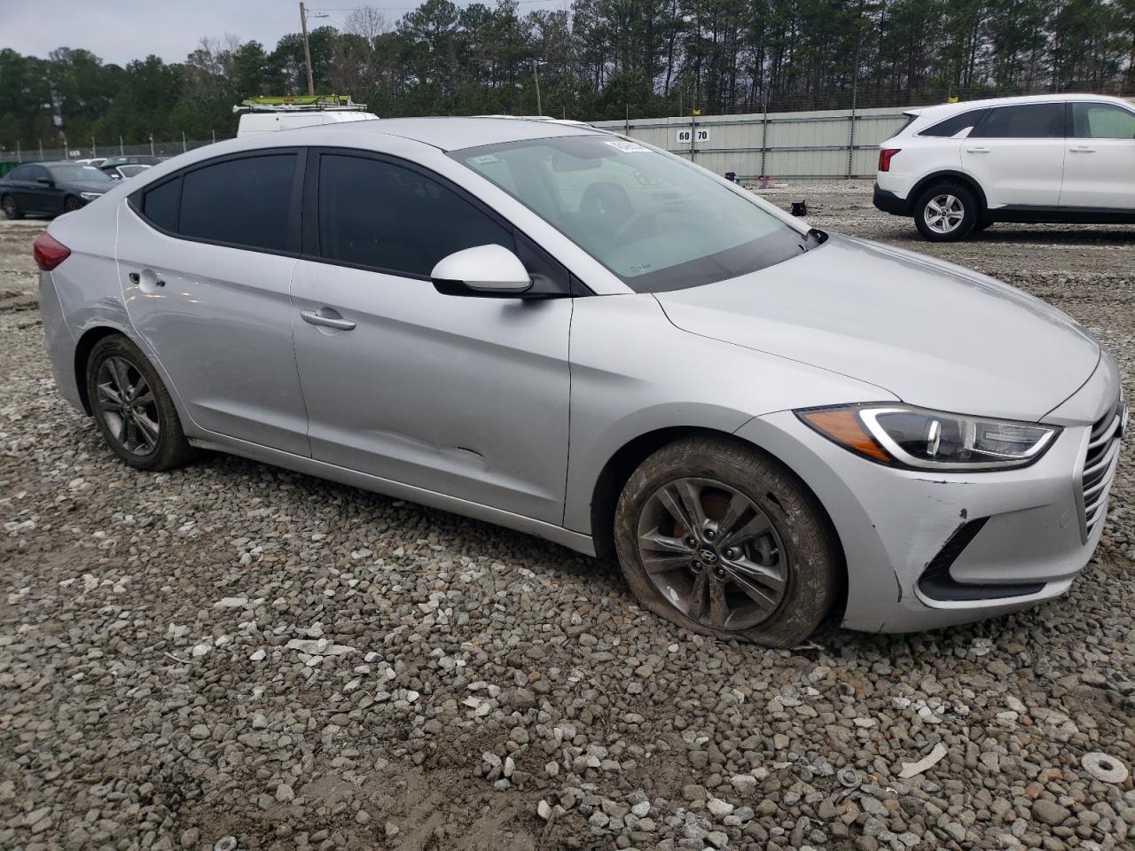 Photo 3 VIN: KMHD84LF5HU176348 - HYUNDAI ELANTRA 