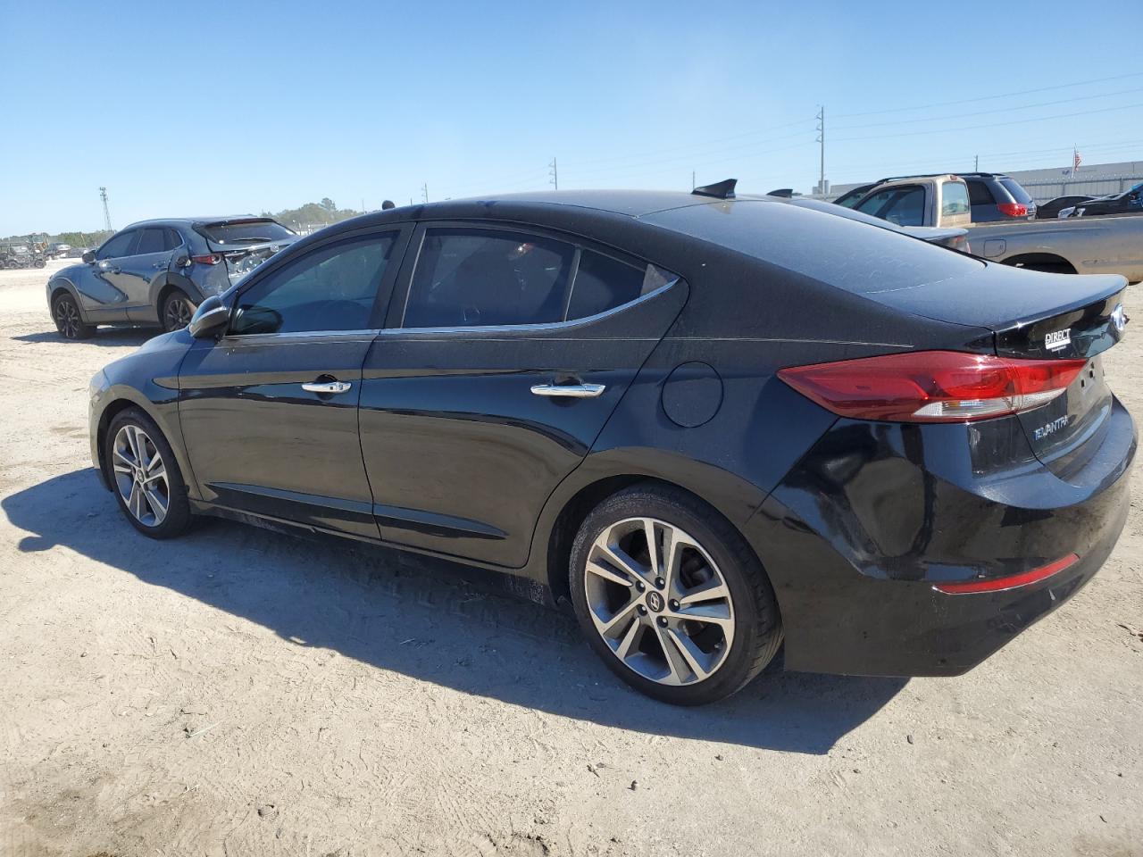 Photo 1 VIN: KMHD84LF5HU176365 - HYUNDAI ELANTRA 