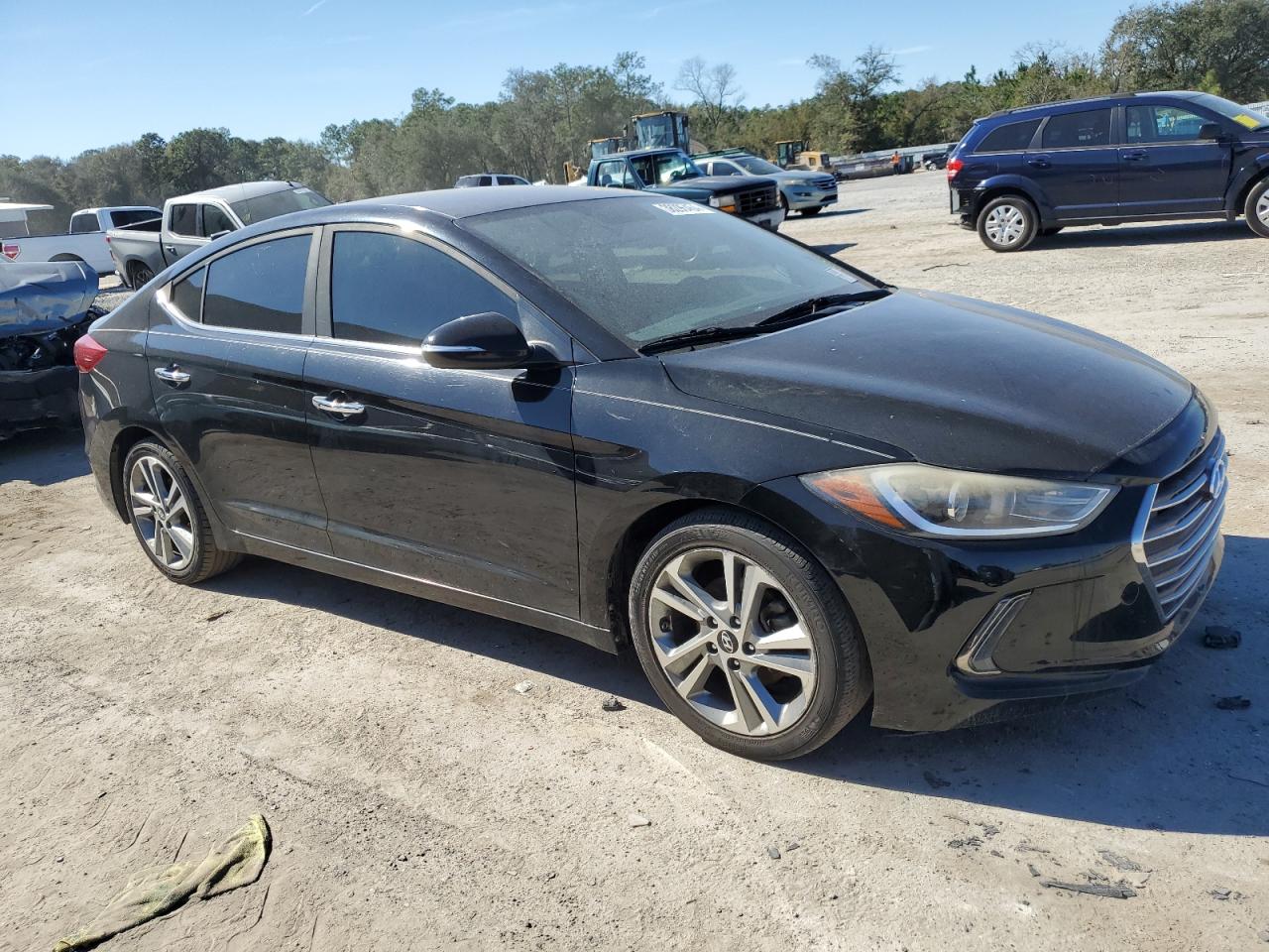 Photo 3 VIN: KMHD84LF5HU176365 - HYUNDAI ELANTRA 