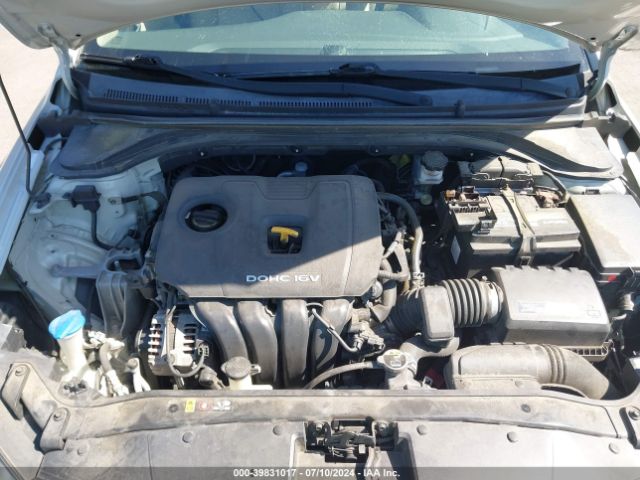 Photo 9 VIN: KMHD84LF5HU191108 - HYUNDAI ELANTRA 