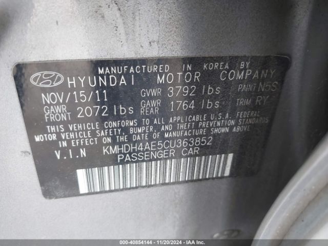 Photo 8 VIN: KMHD84LF5HU192159 - HYUNDAI ELANTRA 