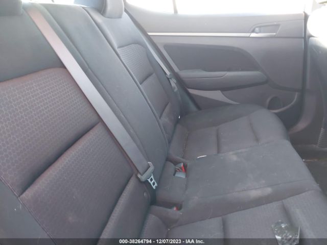 Photo 7 VIN: KMHD84LF5HU261271 - HYUNDAI ELANTRA 