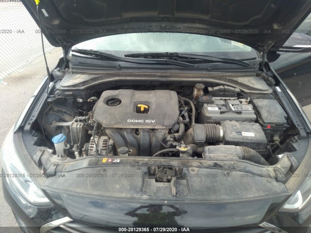 Photo 9 VIN: KMHD84LF5HU266972 - HYUNDAI ELANTRA 