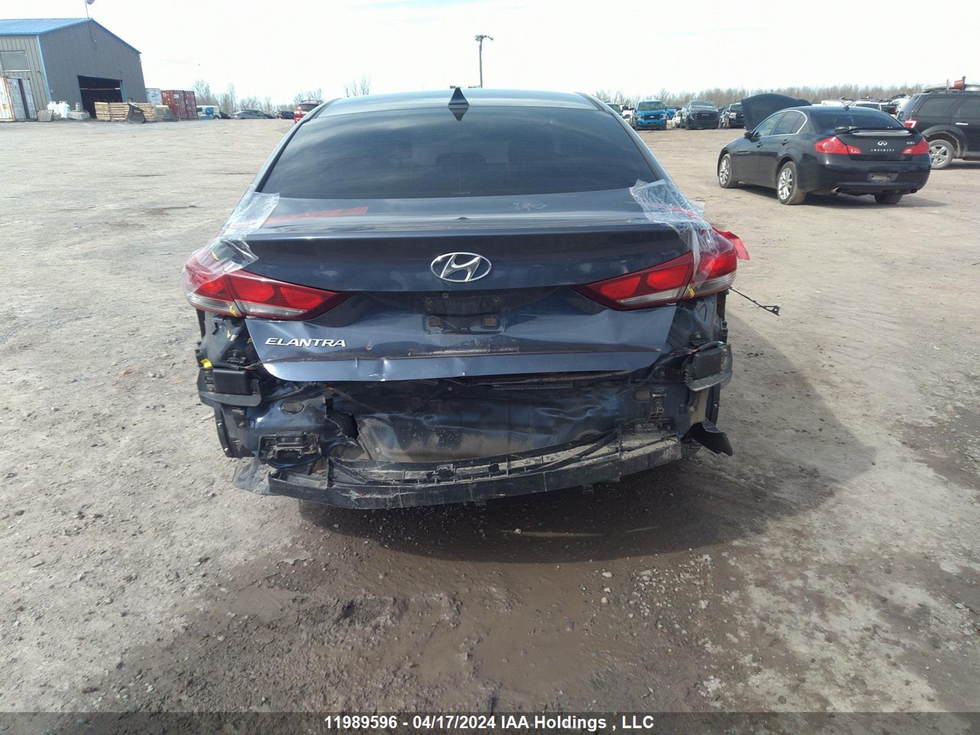 Photo 15 VIN: KMHD84LF5HU312736 - HYUNDAI ELANTRA 