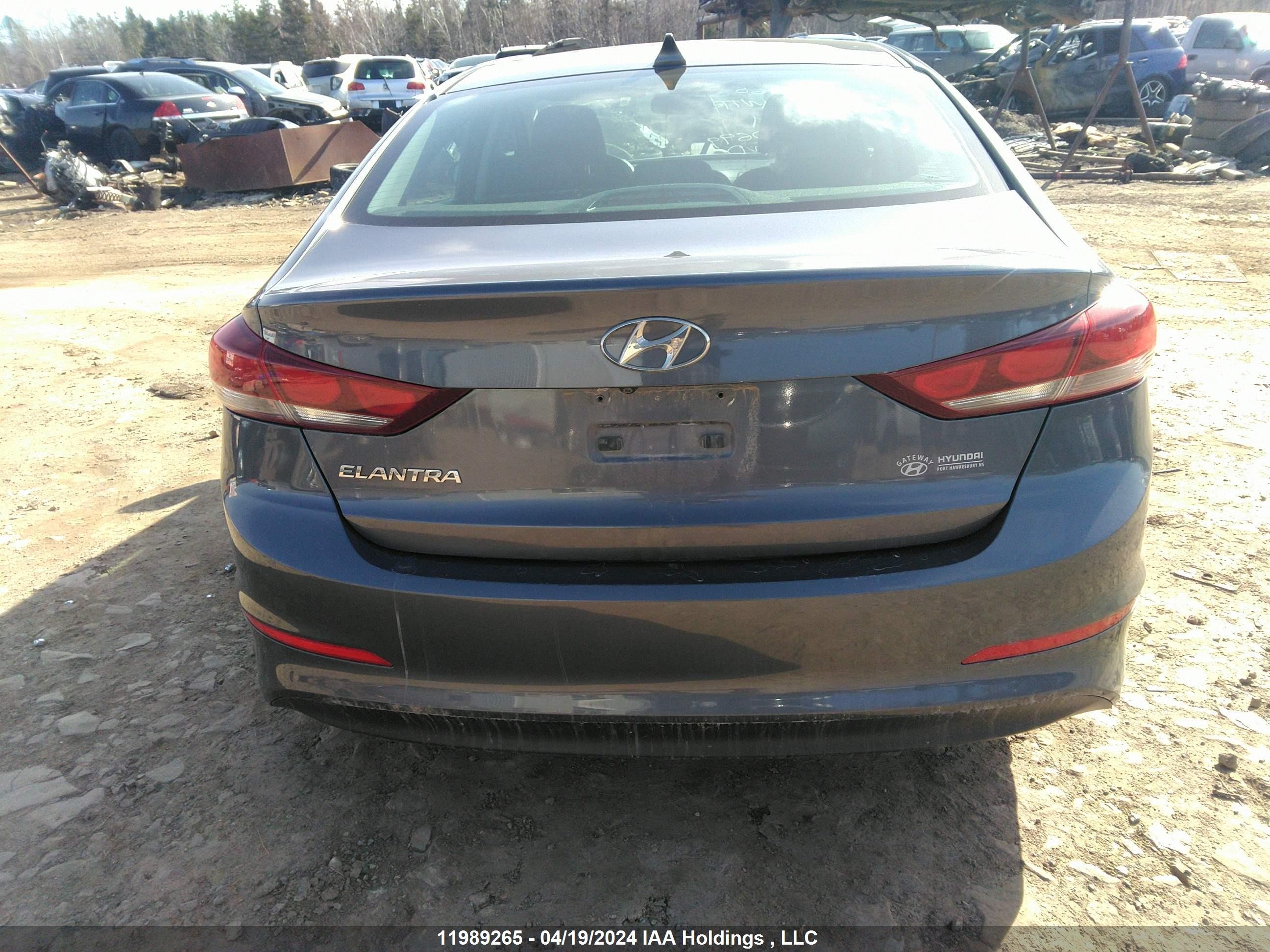 Photo 16 VIN: KMHD84LF5HU330699 - HYUNDAI ELANTRA 