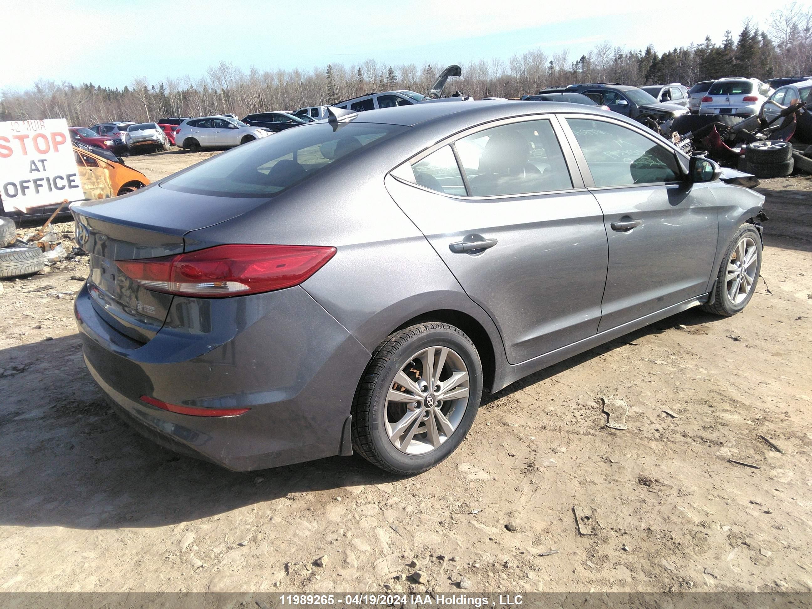 Photo 3 VIN: KMHD84LF5HU330699 - HYUNDAI ELANTRA 