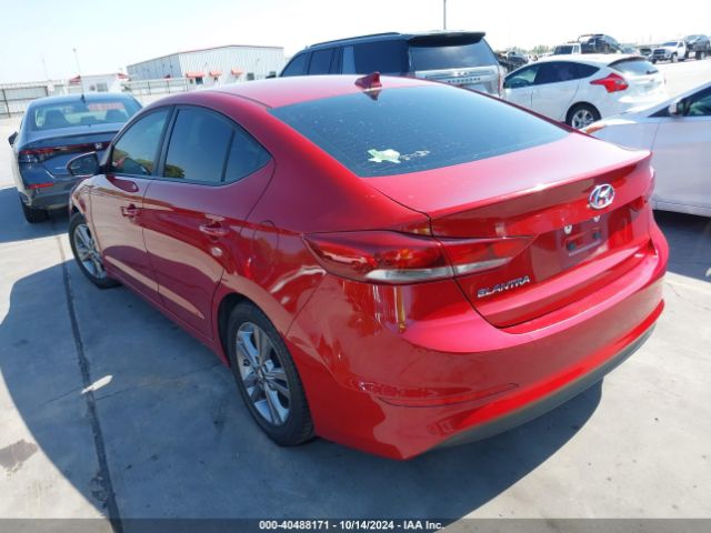 Photo 2 VIN: KMHD84LF5HU402744 - HYUNDAI ELANTRA 