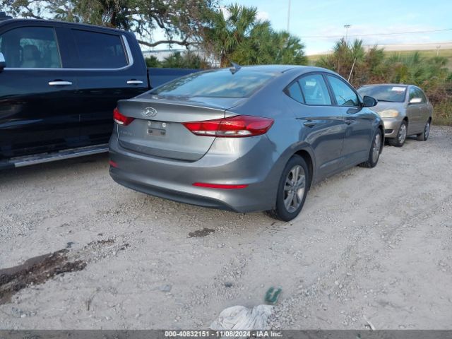 Photo 3 VIN: KMHD84LF5HU423934 - HYUNDAI ELANTRA 