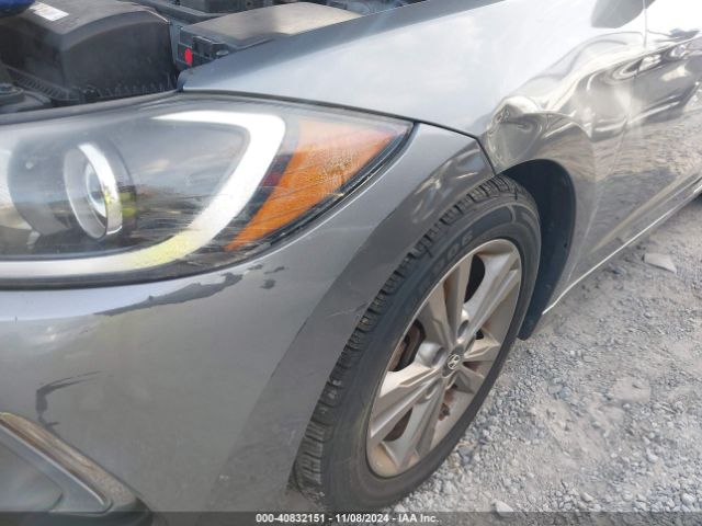 Photo 5 VIN: KMHD84LF5HU423934 - HYUNDAI ELANTRA 