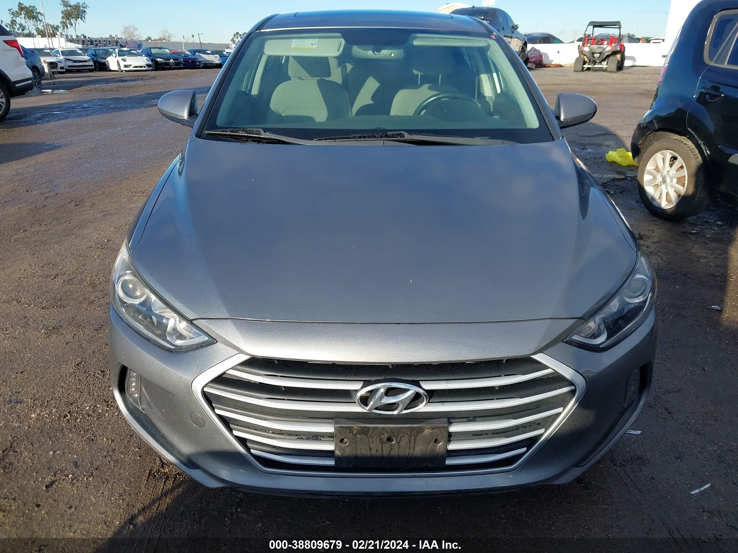 Photo 12 VIN: KMHD84LF5JU473674 - HYUNDAI ELANTRA 