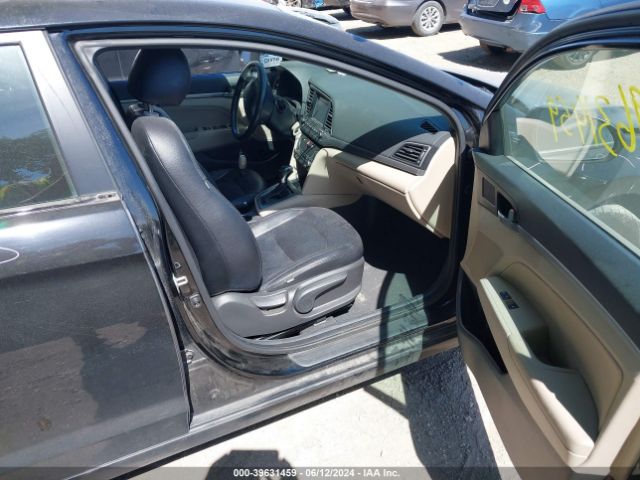 Photo 4 VIN: KMHD84LF5JU493312 - HYUNDAI ELANTRA 