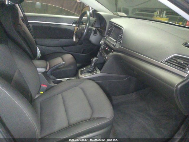 Photo 4 VIN: KMHD84LF5JU556599 - HYUNDAI ELANTRA 