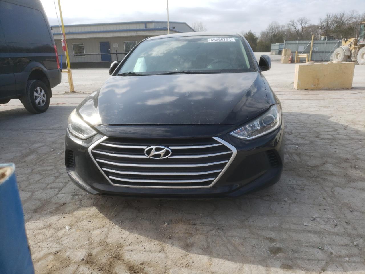 Photo 4 VIN: KMHD84LF5JU562855 - HYUNDAI ELANTRA 