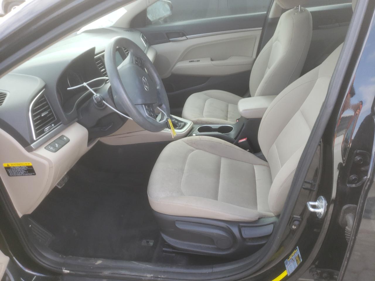 Photo 6 VIN: KMHD84LF5JU562855 - HYUNDAI ELANTRA 